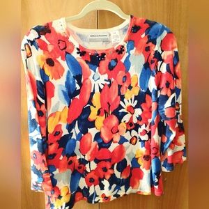 Alfred Dunner red white and blue floral sweater Petite Medium